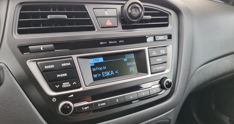 Hyundai i20 cena 41999 przebieg: 77100, rok produkcji 2017 z Skoki małe 301